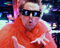 Muse: пуснаха видео към Panic Station